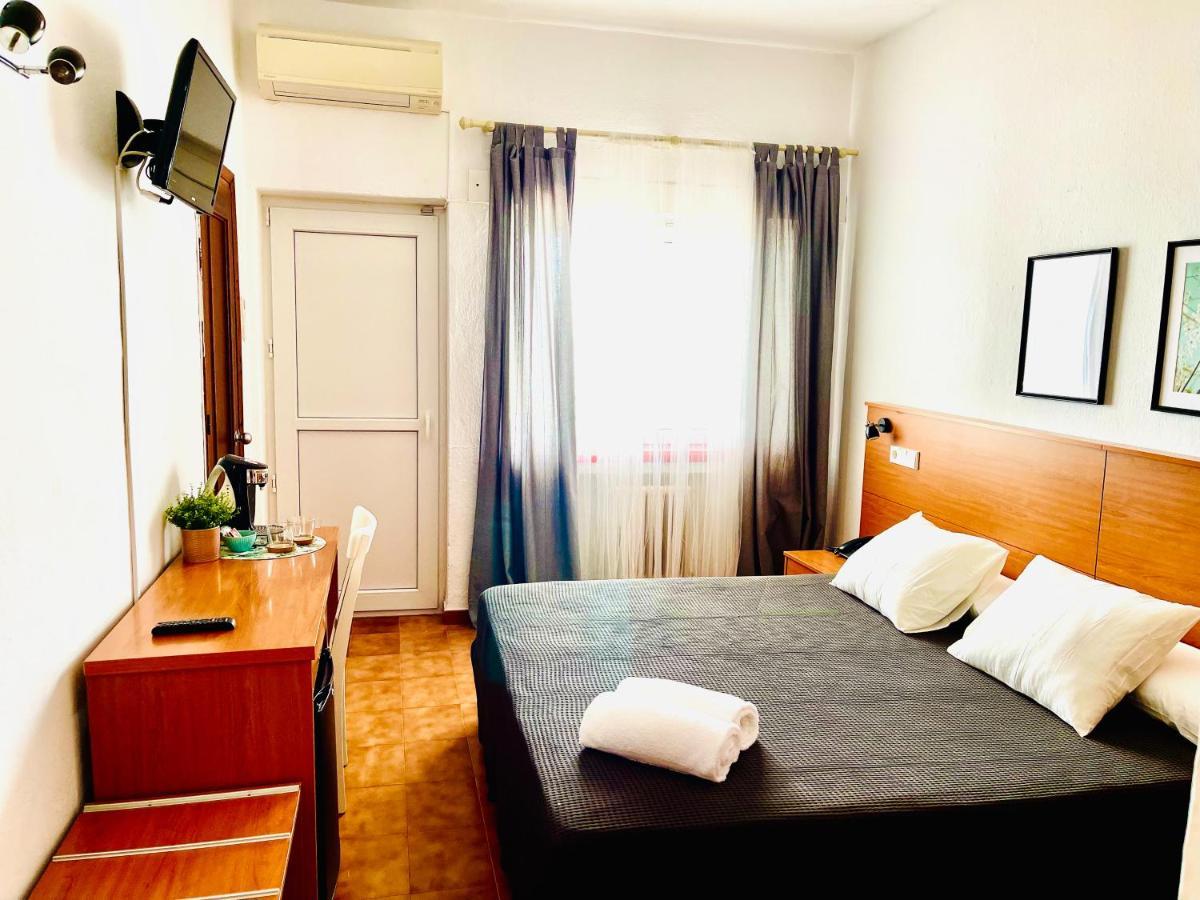 Hotel Patricia Torreguadiaro Luaran gambar